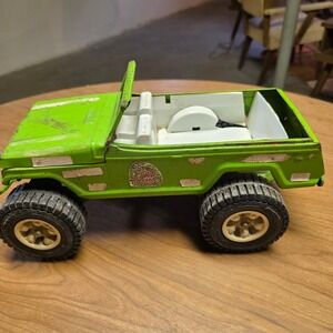Tonka 13" Vintage Stump Jumper Jeepster Pressed Steel Truck Green